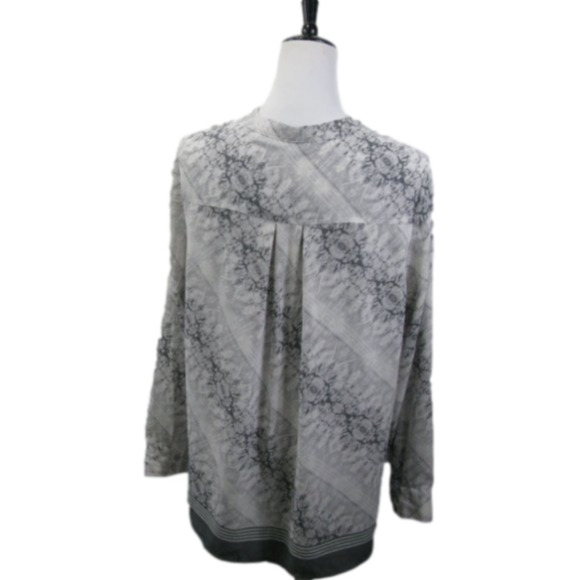 Rose & Olive Gray/White Patterned Semi-Sheer V-Slit Blouse Size Large - Picture 4 of 5
